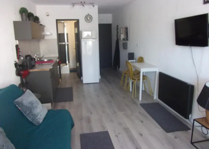Studio Sur Le Port, Climatisation, Wifi, Piscine, Lave-Linge