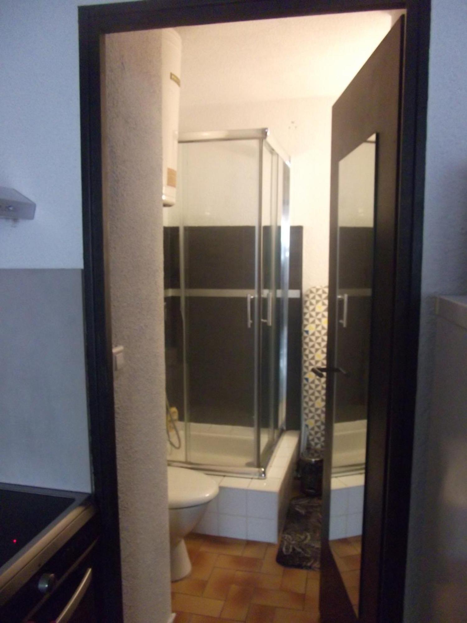 Sur Le Port, Climatisation, Wifi, Piscine, Lave-linge Gruissan