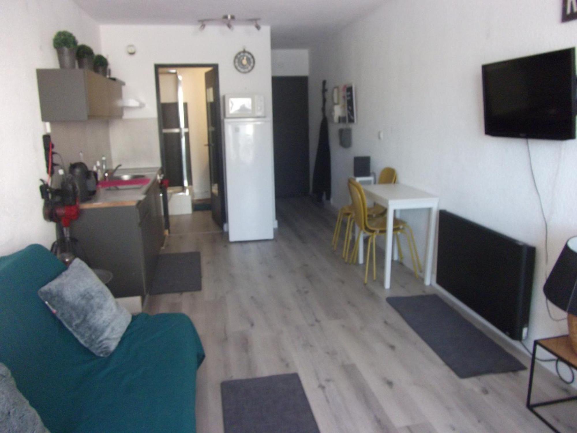 Sur Le Port, Climatisation, Wifi, Piscine, Lave-linge *