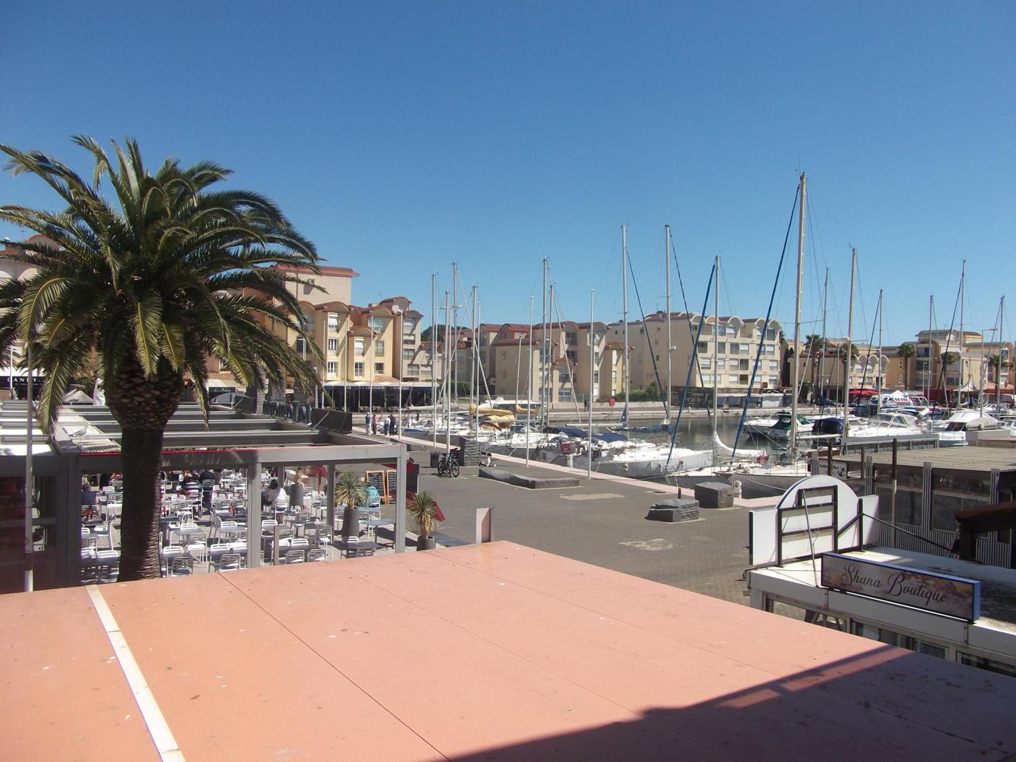 Sur Le Port, Climatisation, Wifi, Piscine, Lave-linge Apartment